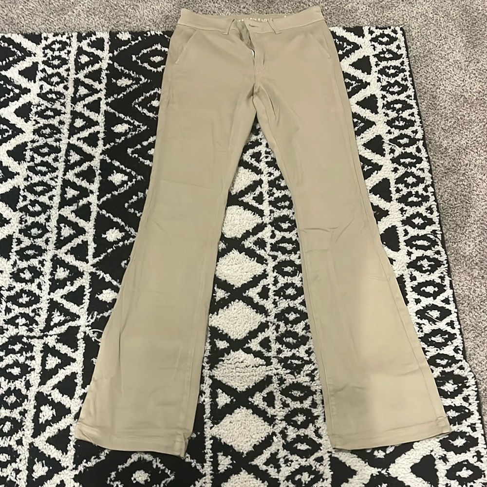 Casual khakis for both work and play!